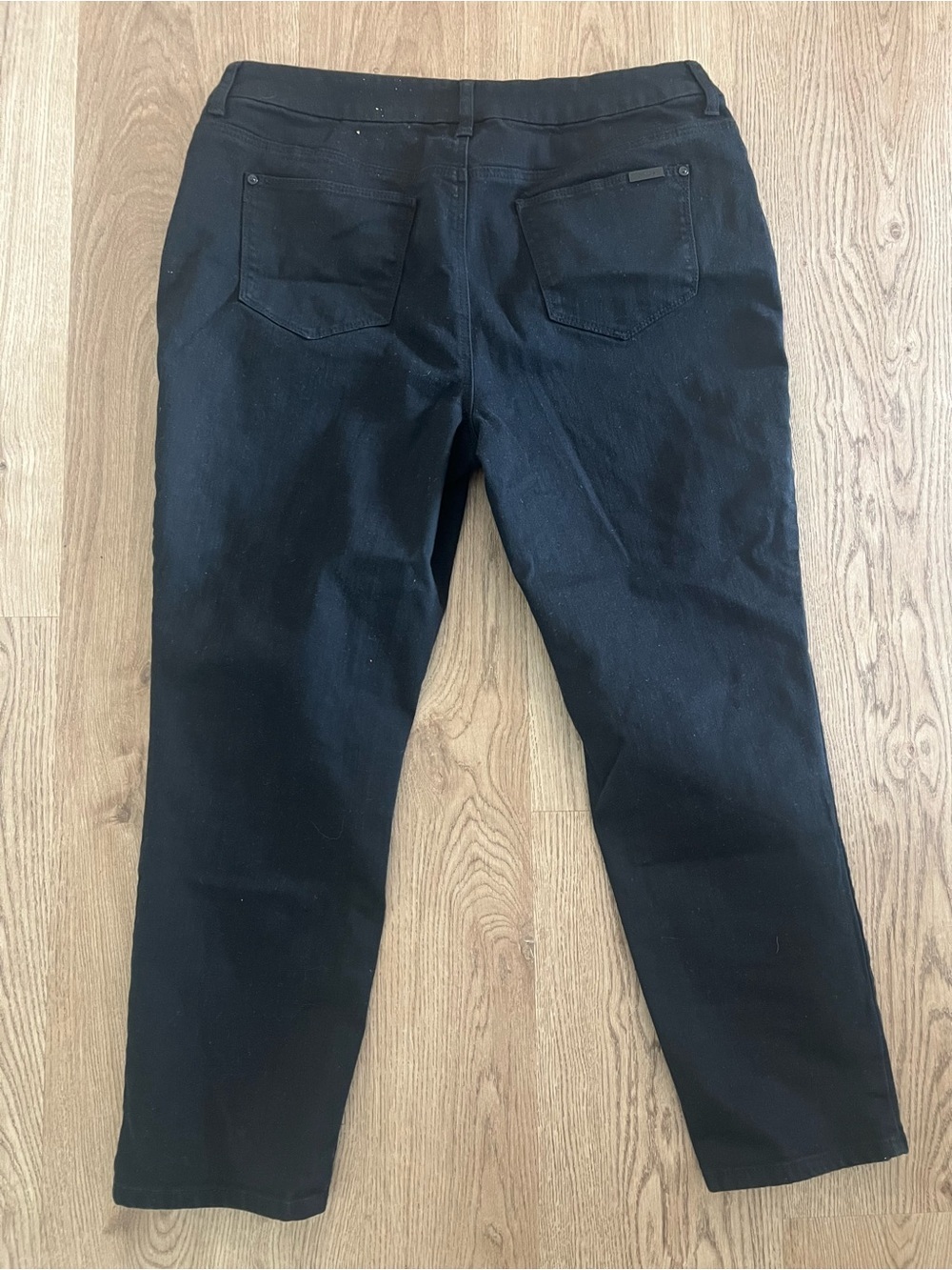Chico's So Slimming Girlfriend Ankle Jeans Black Mid Rise 5-Pocket Button Zip - Picture 2 of 4